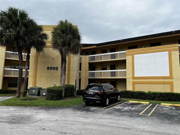 9000 NW 28th Dr , Unit 1-303, Coral Springs, FL 33065