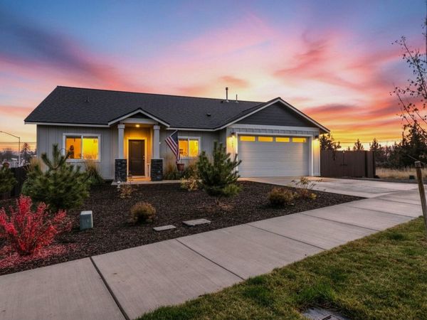 591 SW Cassidy Avenue, Madras, OR 97741