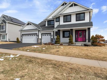 5366 Pine Island Road, Woodbury, MN 55129