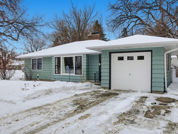 602 4th Street S, Moorhead, MN 56560