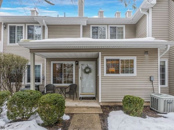 14 Tory Court, Bedminster, NJ 07921