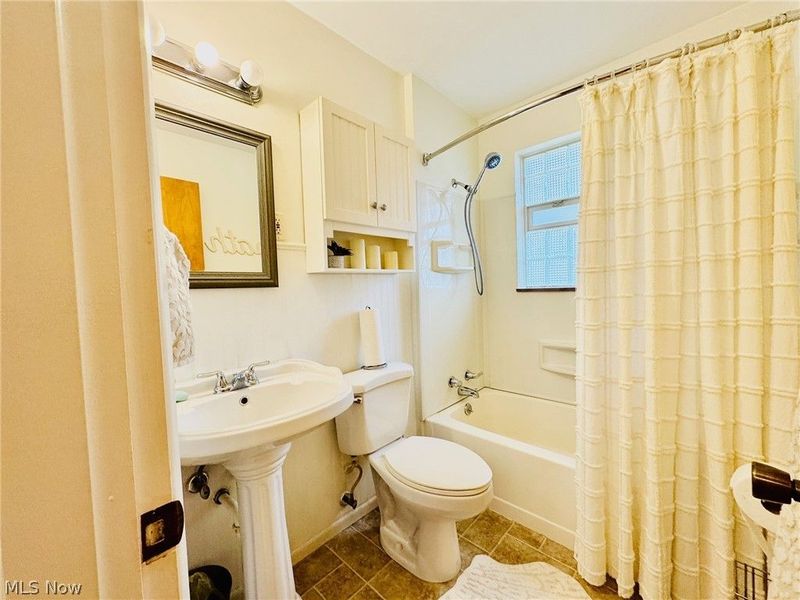 6398 Iroquois Trail , Mentor, OH 44060 Photo 9