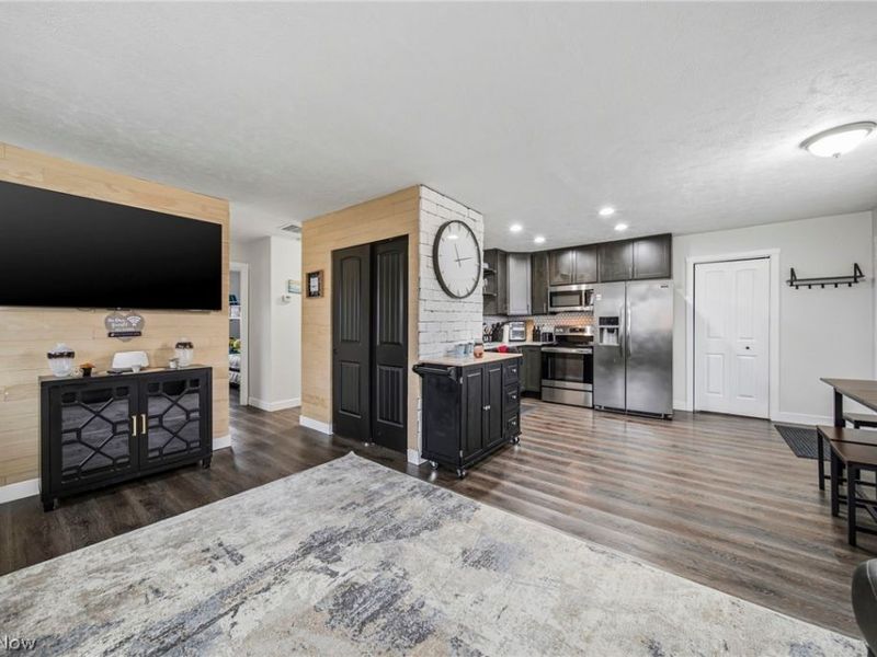 8324 Harbor Drive , Mentor, OH 44060 Photo 22