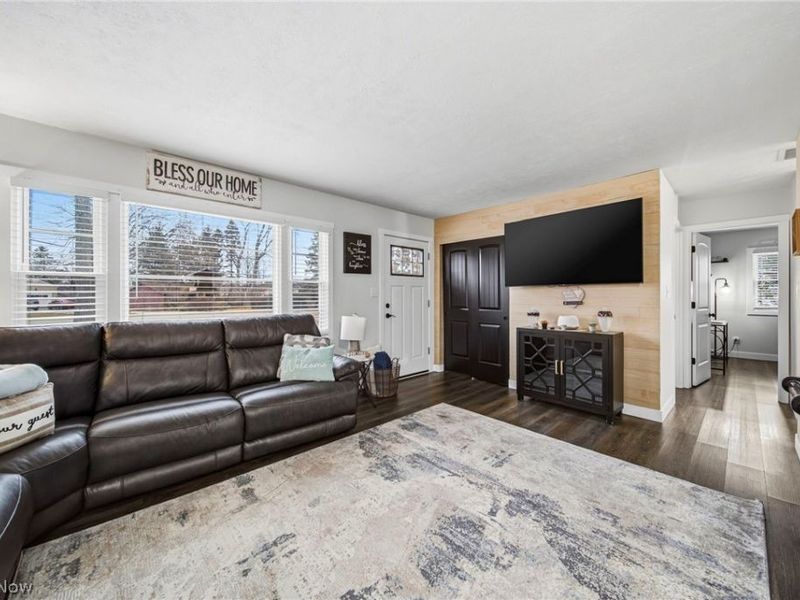 8324 Harbor Drive , Mentor, OH 44060 Photo 23