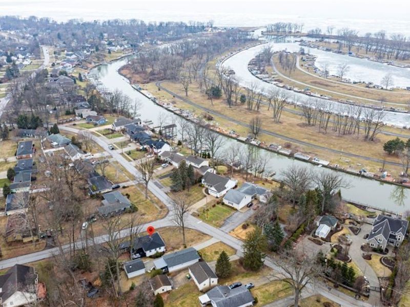 8324 Harbor Drive , Mentor, OH 44060 Photo 4