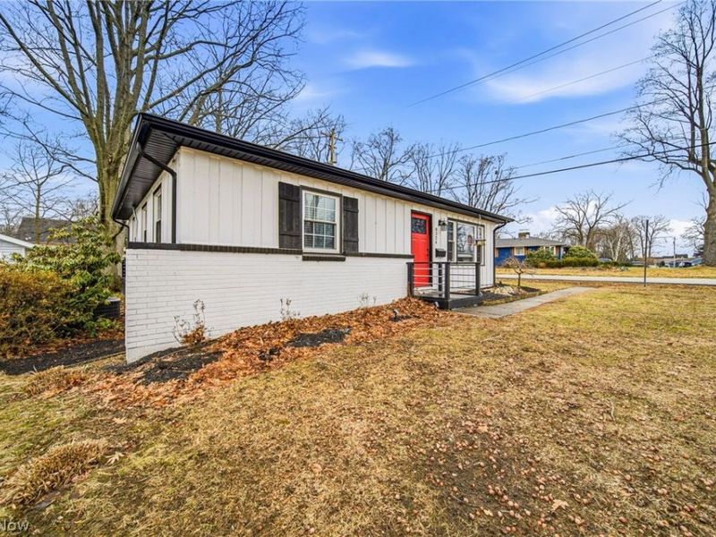 8324 Harbor Drive , Mentor, OH 44060 Photo 7