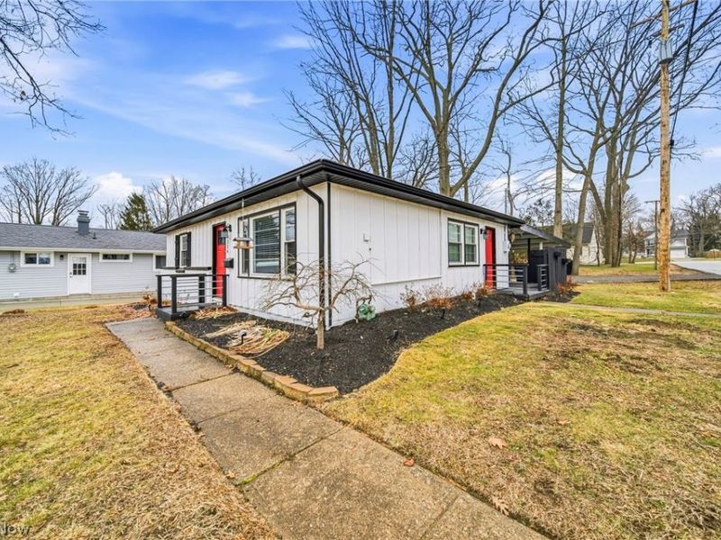 8324 Harbor Drive , Mentor, OH 44060 Photo 8