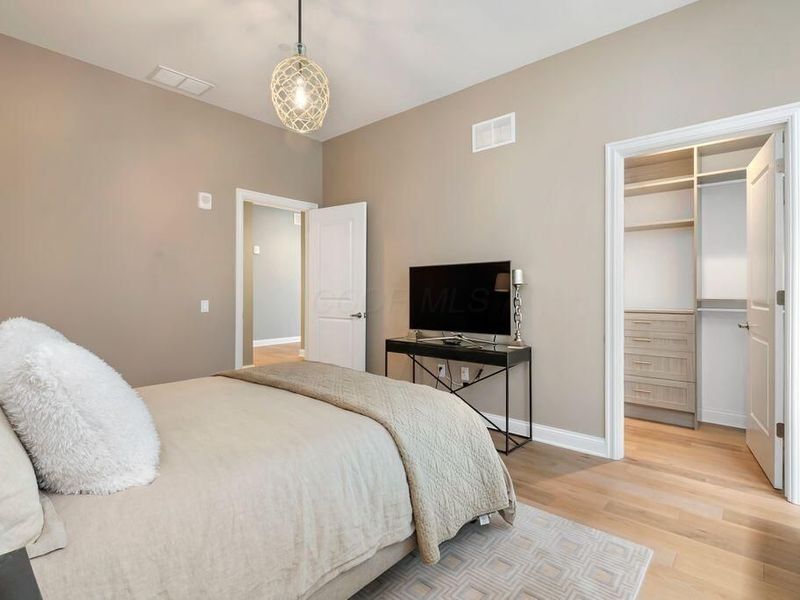 225 John H McConnell Boulevard, Unit 701, Columbus, OH 43215 Photo 20