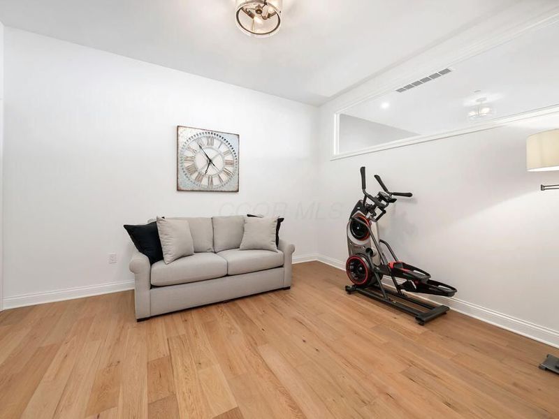 225 John H McConnell Boulevard, Unit 701, Columbus, OH 43215 Photo 23