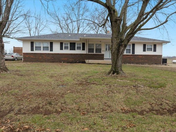 84 S Rock Ridge Street, Fair Grove, MO 65648