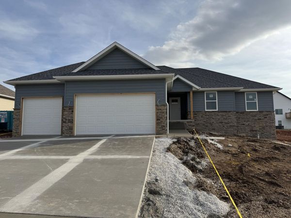 2604 W Pigeon Drive, Ozark, MO 65721