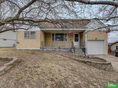 3320 N 69th Street, Omaha, NE 68104