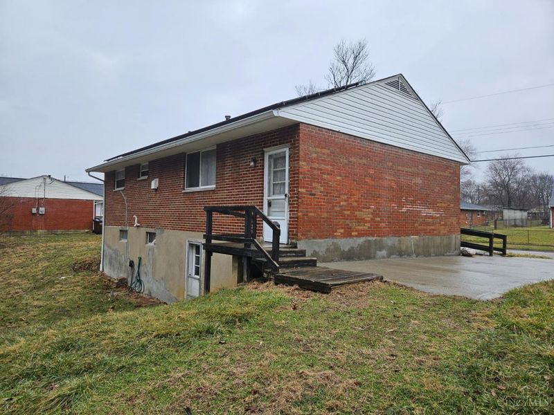 4687 Galaxy Lane, Union Twp, OH 45244 Photo 4