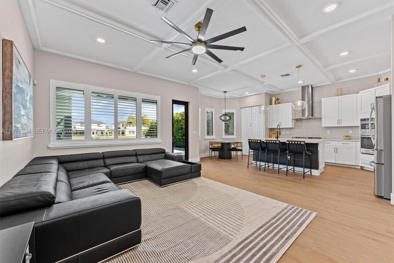 10915 Vista Ter , Parkland, FL 33076 Photo