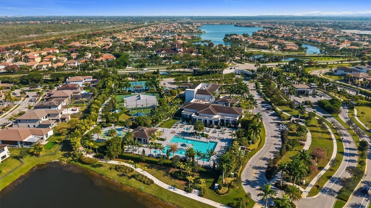 10915 Vista Ter , Parkland, FL 33076 Photo