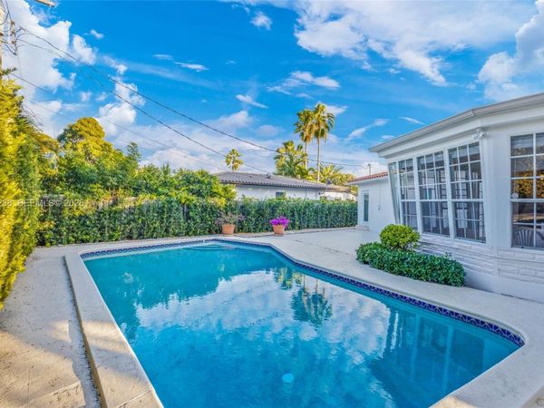 535 NE 50th Ter , Miami, FL 33137