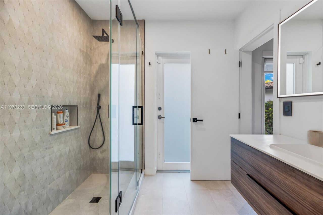 535 NE 50th Ter, Miami, FL 33137 Photo