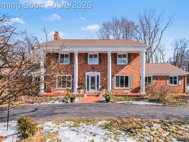 9667 Burning Tree Drive, Grand Blanc Twp, MI 48439