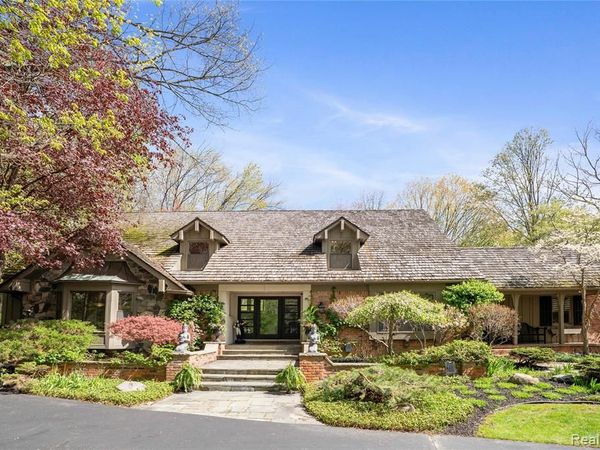 32870 Bingham Lane, Bingham Farms Vlg, MI 48025