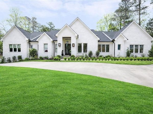 6055 Riverside Drive, Atlanta, GA 30328