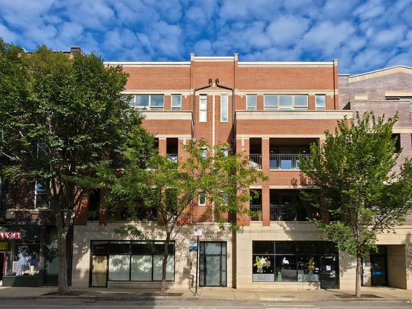 2461 N Lincoln Avenue , Unit 2S, Chicago, IL 60614