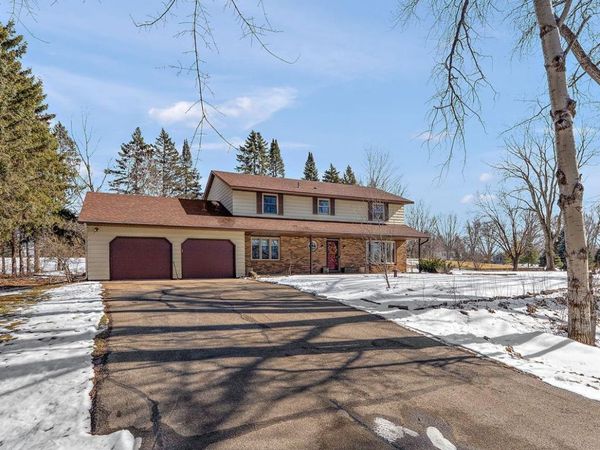 8290 Angus Avenue, Inver Grove Heights, MN 55077