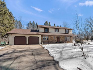8290 Angus Avenue, Inver Grove Heights, MN 55077