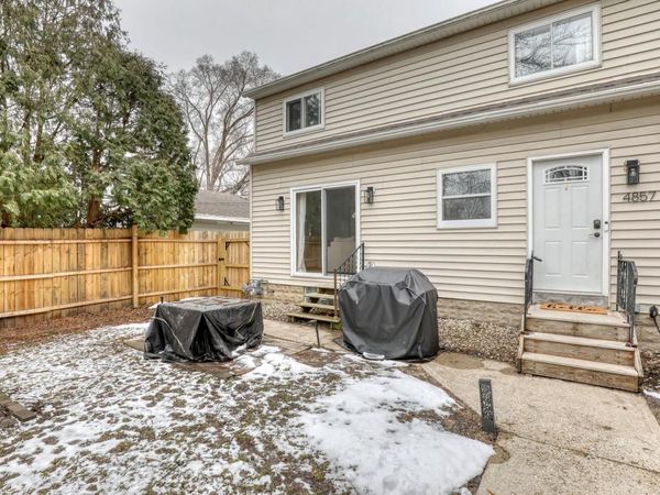 4857 N Navajo AVENUE, Glendale, WI 53217