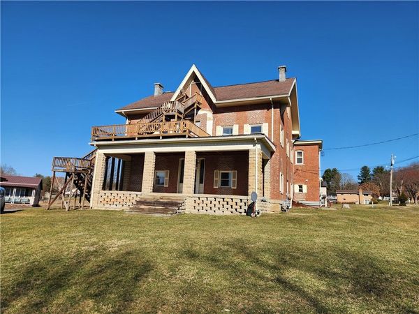 138 Victoria Dr, Waynesburg, PA 15370