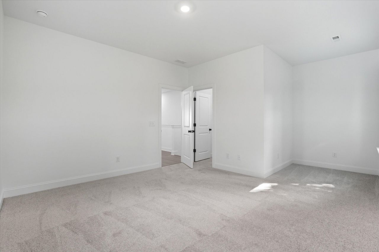 536 Hayes Pk Boulevard Photo 19