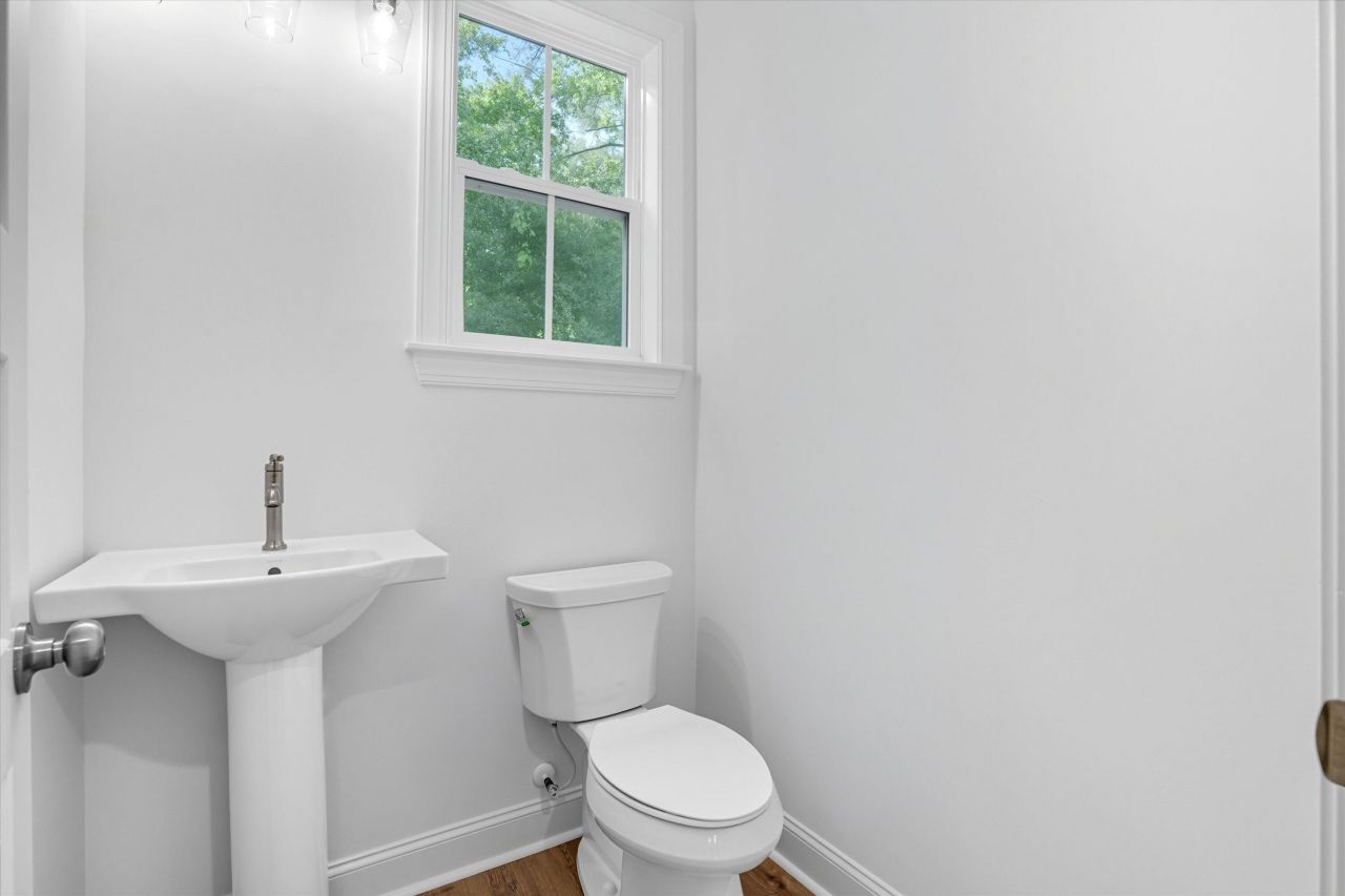 536 Hayes Pk Boulevard Photo 26