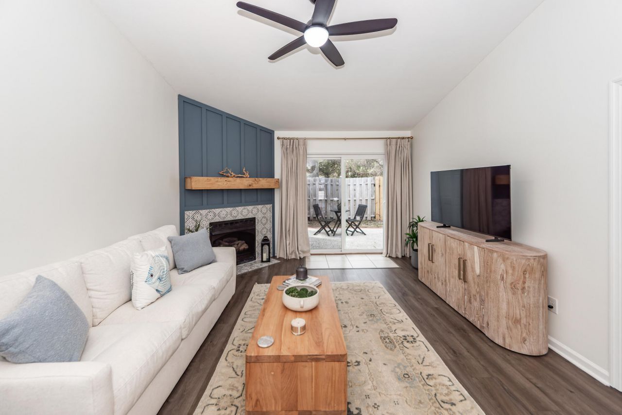 1327 Pinnacle Lane Photo 6