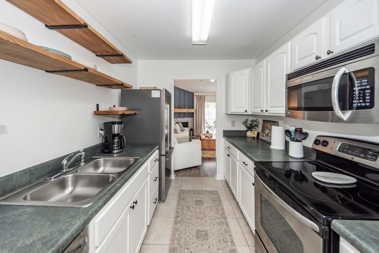 1327 Pinnacle Lane Photo 9