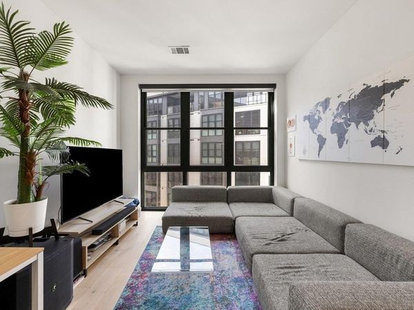 800 Embassy DR , Unit 413, Austin, TX 78702