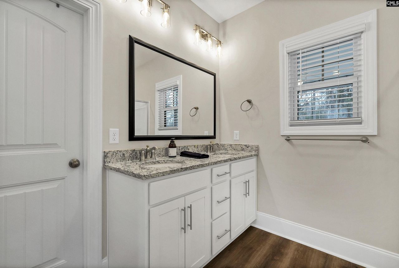 143 Collins Cove Drive Photo 18