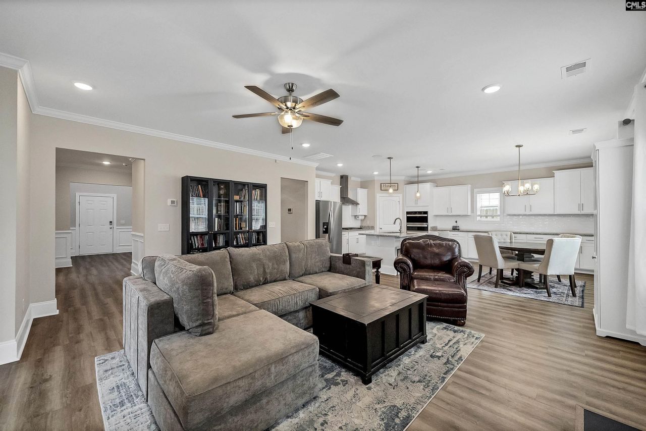 143 Collins Cove Drive Photo 5