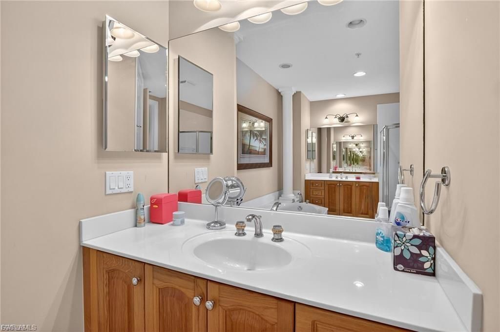 3735 Montreux Ln, Unit Bldg 4-102, Naples, FL 34114 Photo