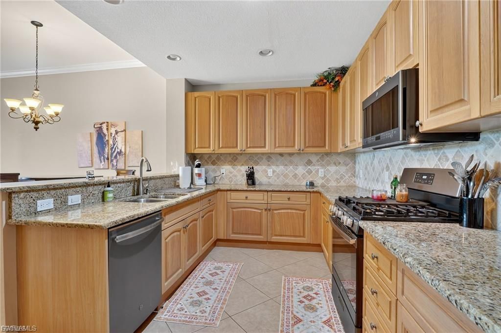 3735 Montreux Ln, Unit Bldg 4-102, Naples, FL 34114 Photo