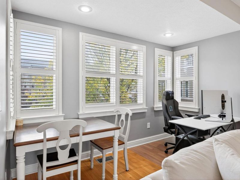 1395 Upper Green Circle, Columbus, OH 43212 Photo 10