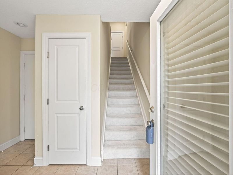 1395 Upper Green Circle, Columbus, OH 43212 Photo 21