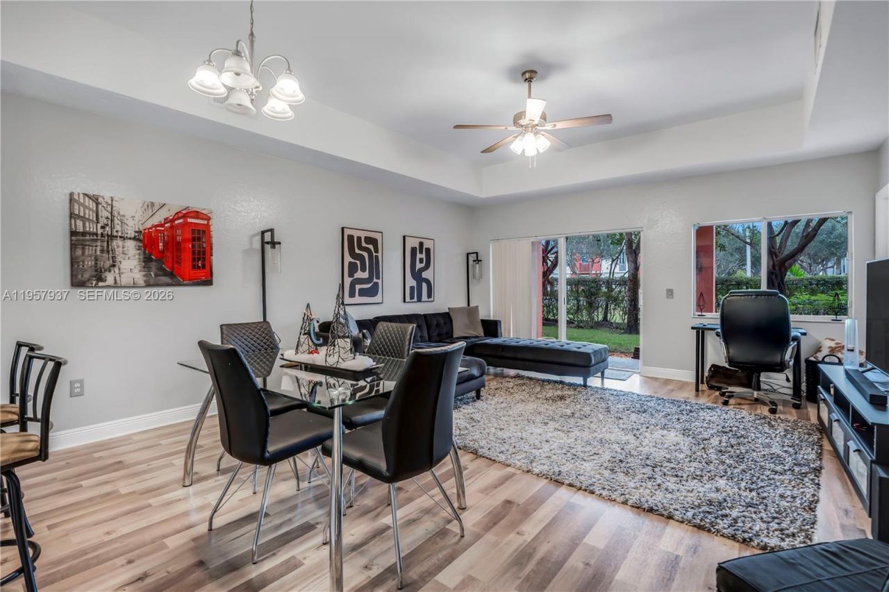 7401 Palomino Dr, Unit 114-1, Davie, FL 33024 Photo
