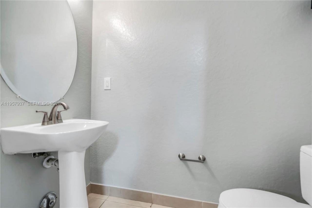 7401 Palomino Dr, Unit 114-1, Davie, FL 33024 Photo