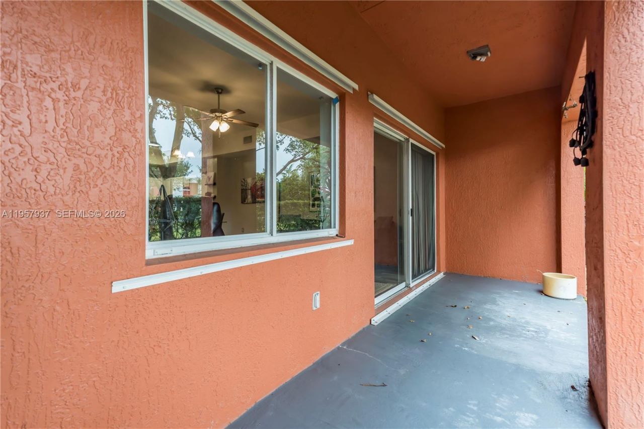 7401 Palomino Dr, Unit 114-1, Davie, FL 33024 Photo