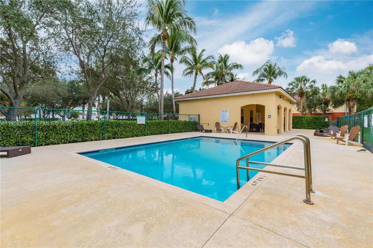 7401 Palomino Dr, Unit 114-1, Davie, FL 33024 Photo