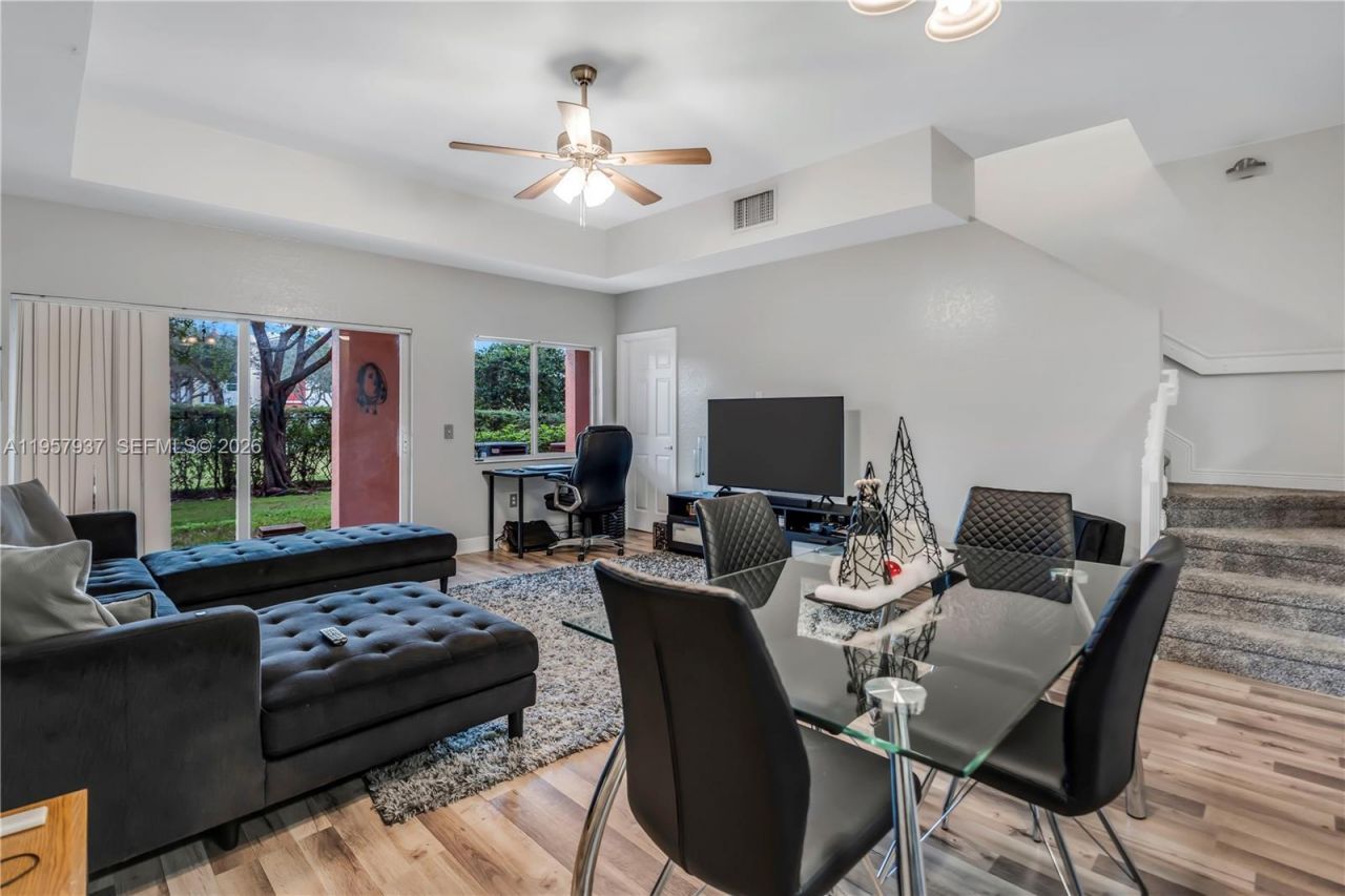 7401 Palomino Dr, Unit 114-1, Davie, FL 33024 Photo