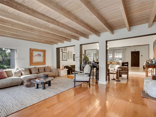 10659 NE 10th Pl , Miami Shores, FL 33138