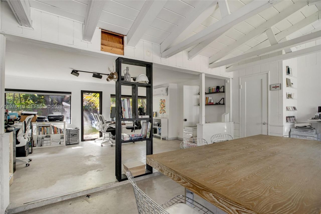 10659 NE 10th Pl , Miami Shores, FL 33138 Photo