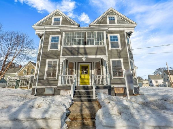 21 Congress St, Amesbury, MA 01913