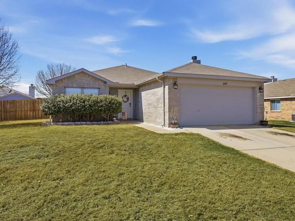 205 Comanche Trail, Krum, TX 76249