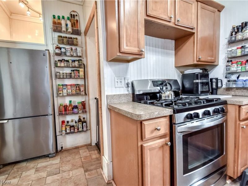 437 E 112th Street , Cleveland, OH 44108 Photo 14